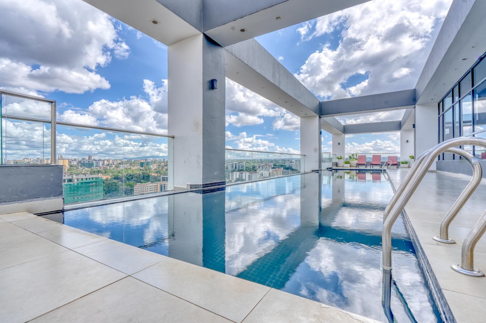 Bohemian Studio| Rooftop Bar & Infinity Pool | Westlands - Nairobi, Nairobi