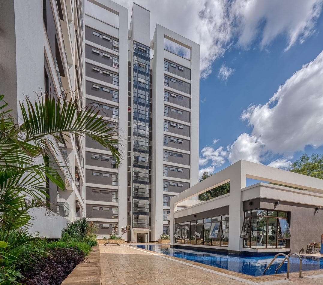 Modern 1BR | Pool-View Balcony | Lavington - Nairobi, Nairobi